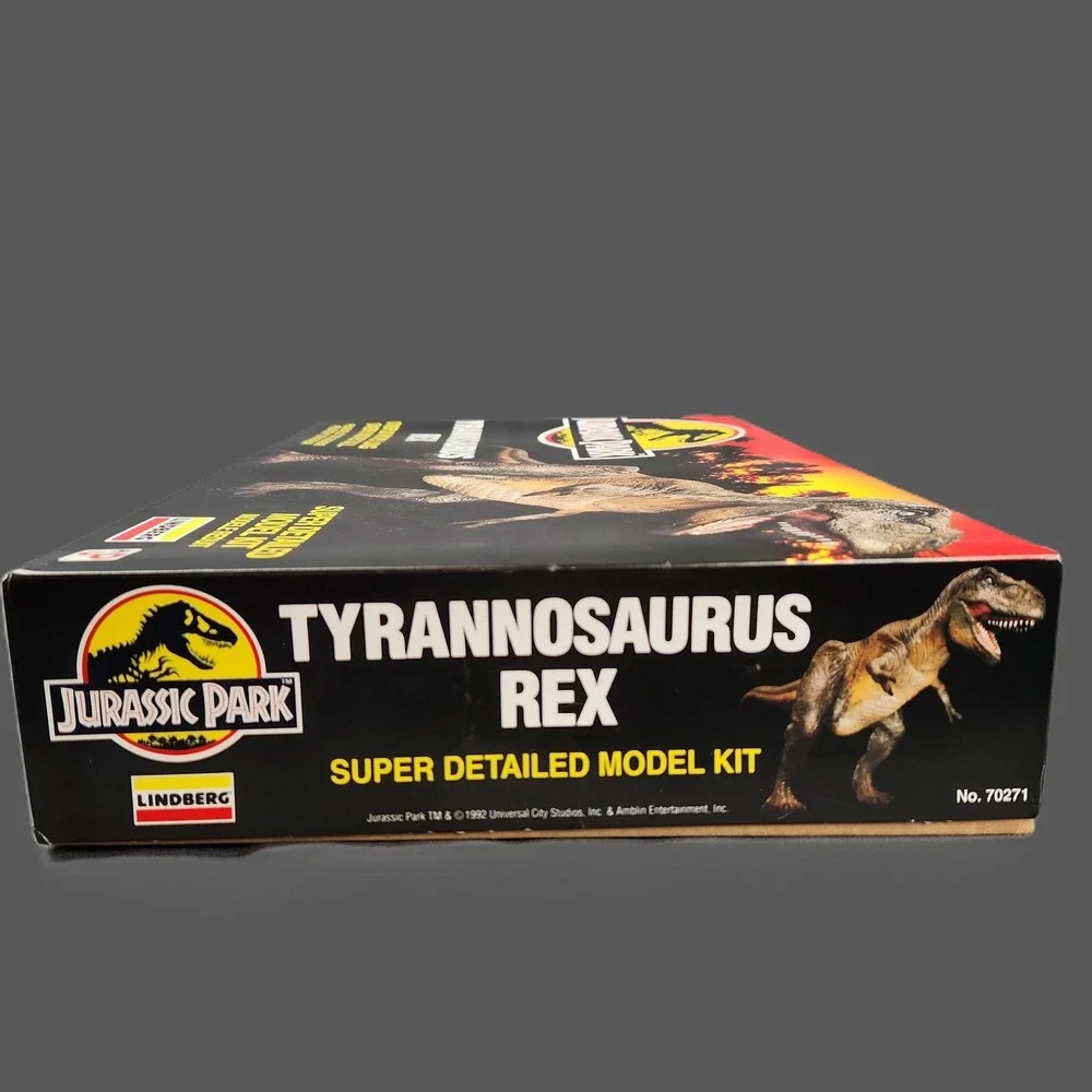 Vintage Jurassic Park Tyrannosaurus‎ Rex Model Kit 1993 Lindberg 70271 USA T-Rex